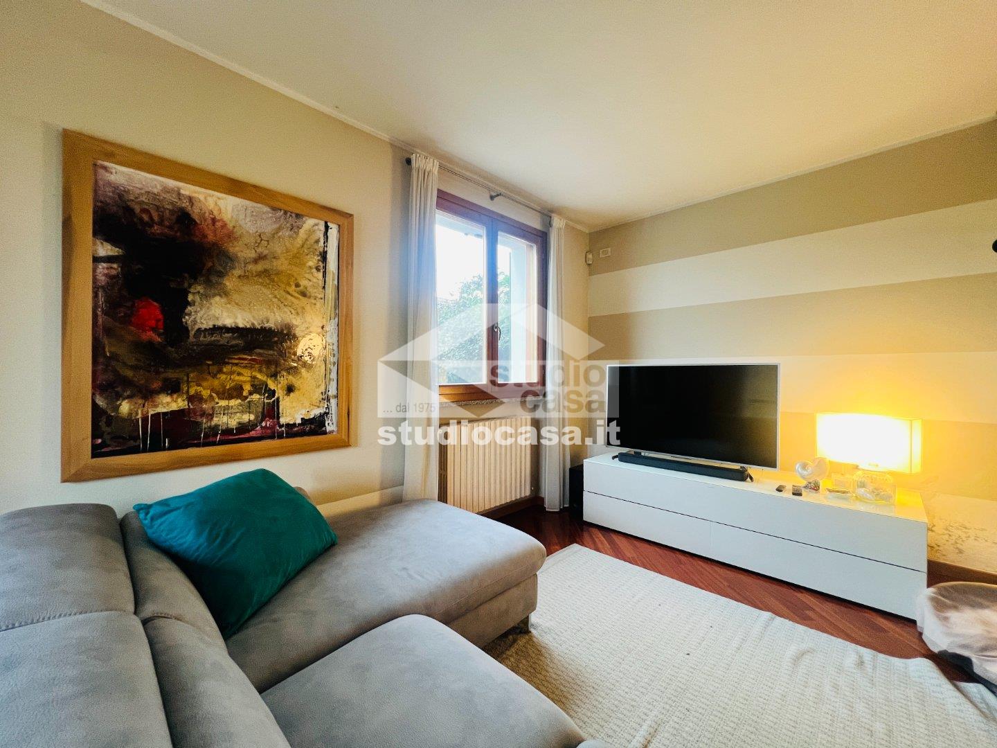 Villa a schiera di testa in vendita a Sergnano