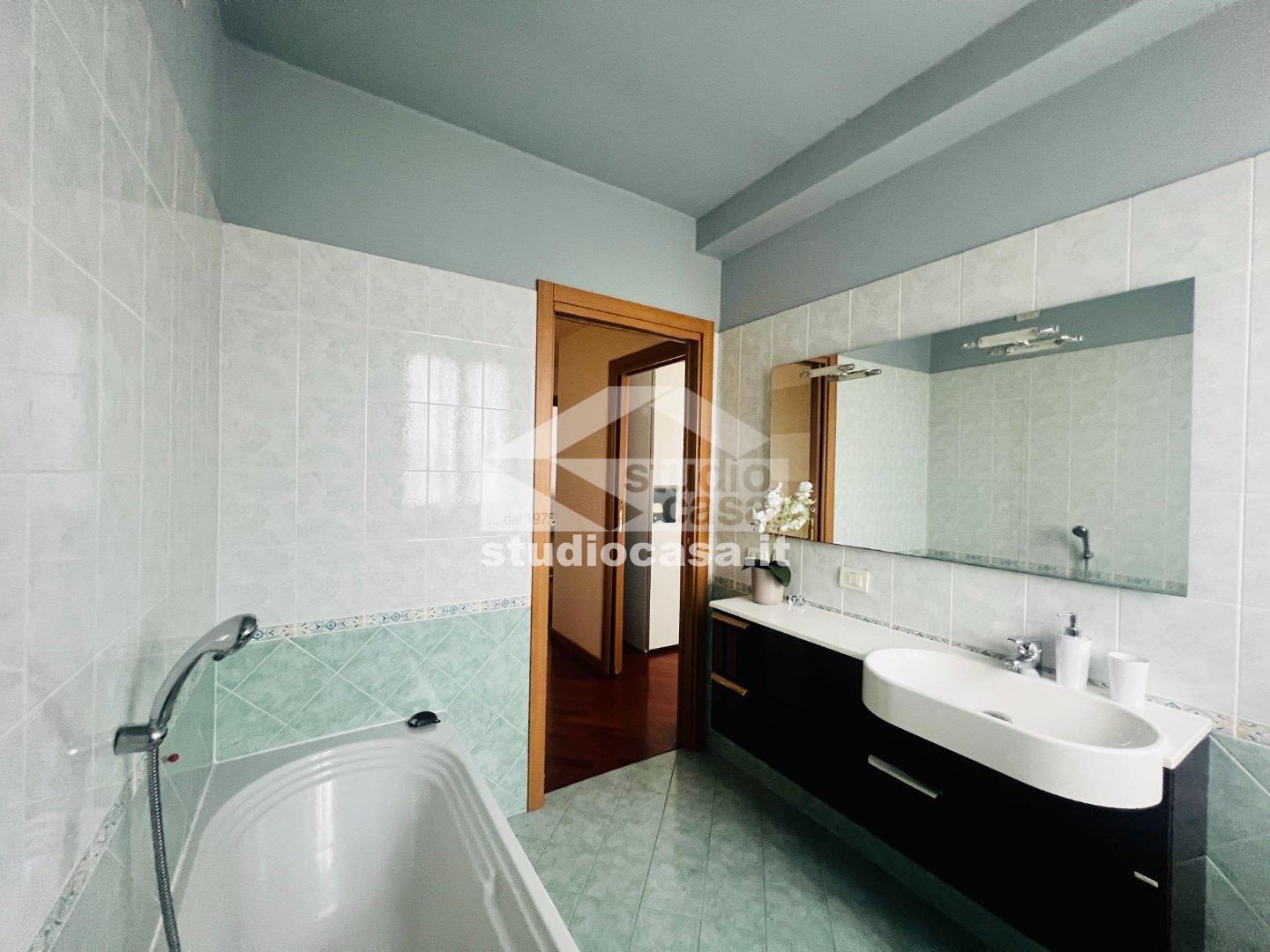 Villa a schiera di testa in vendita a Sergnano