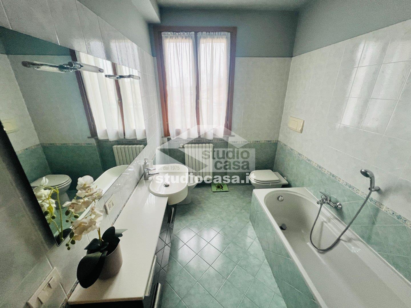 Villa a schiera di testa in vendita a Sergnano