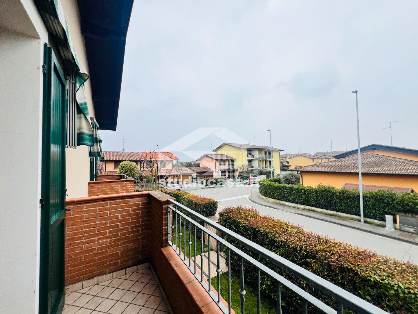 Villa a schiera di testa in vendita a Sergnano