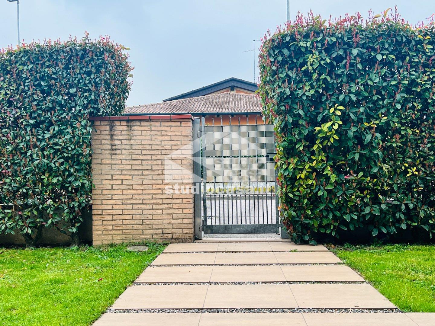 Villa a schiera di testa in vendita a Sergnano