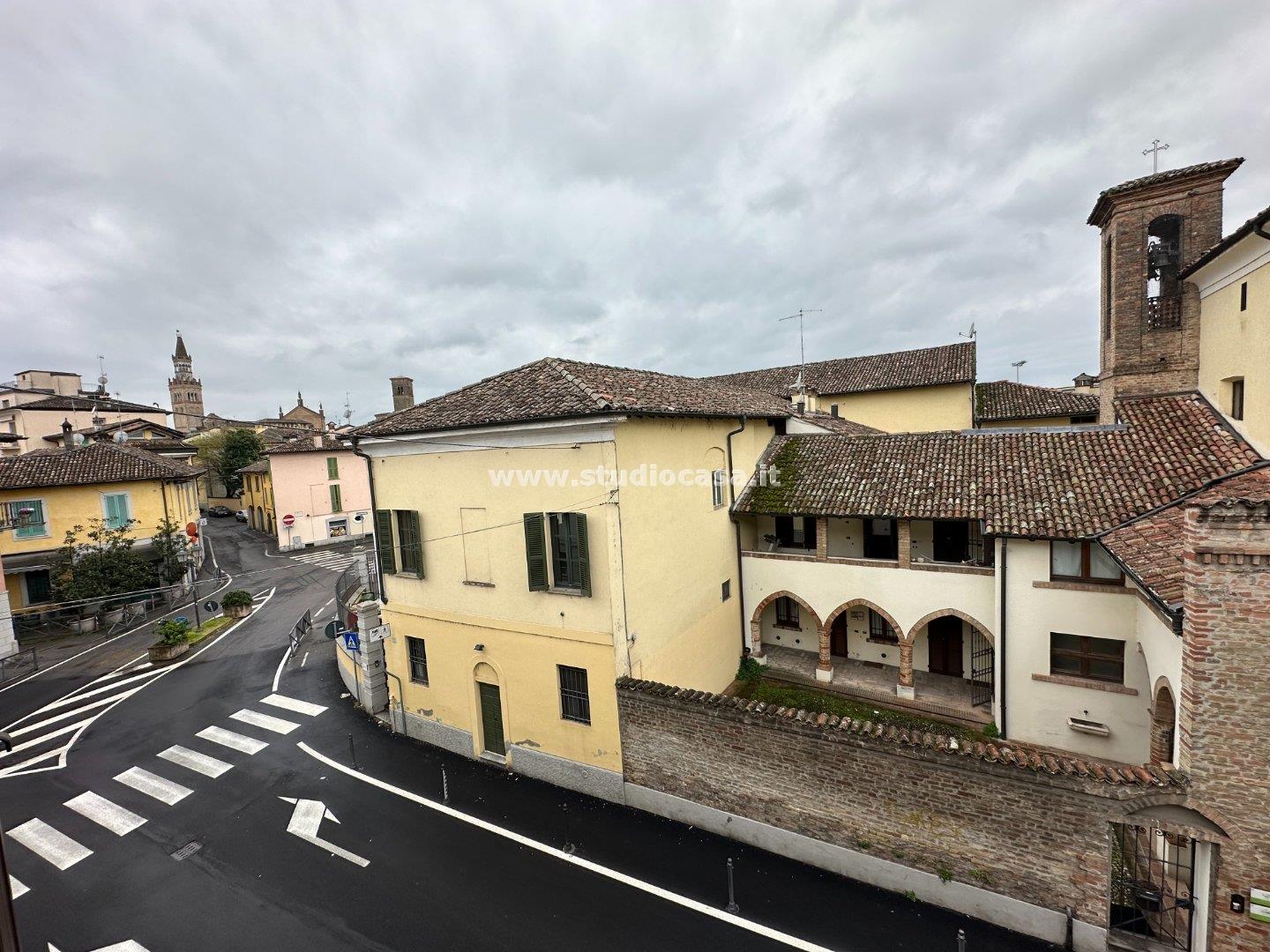 Stabile in vendita a Crema