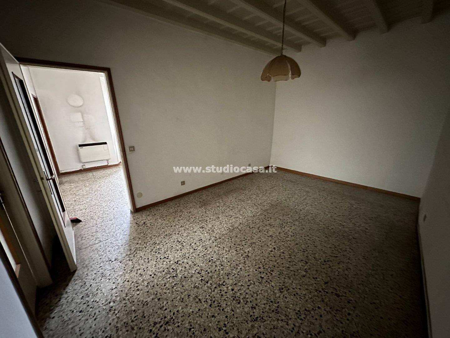 Stabile in vendita a Crema