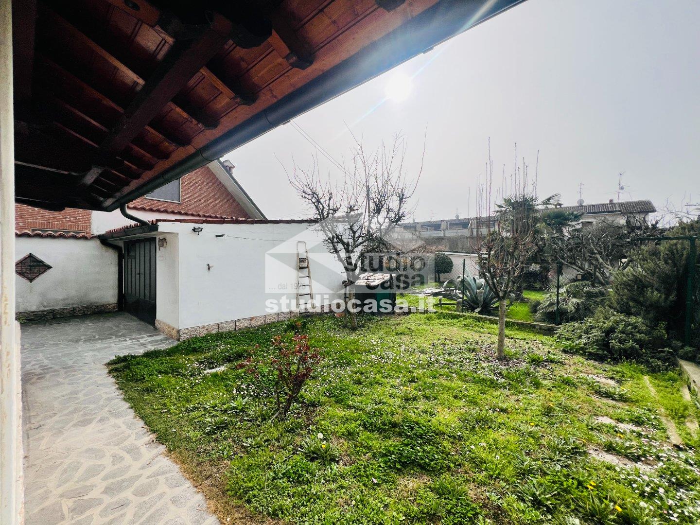 Casa Bifamiliare in vendita a Bagnolo Cremasco