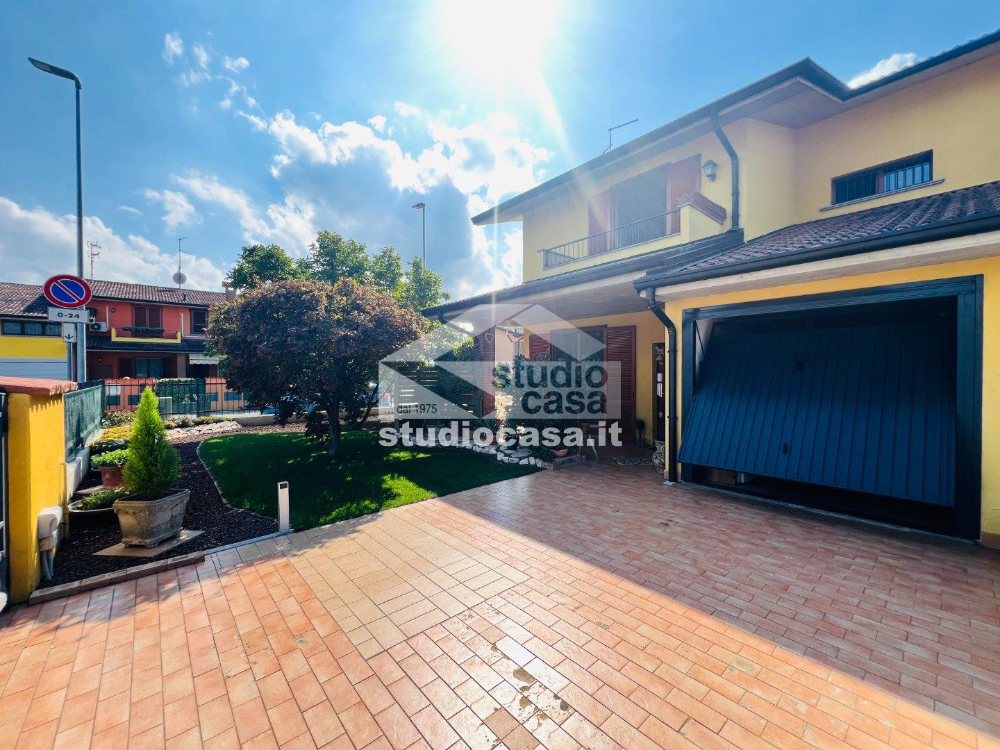 Villa a schiera di testa in vendita a Ricengo