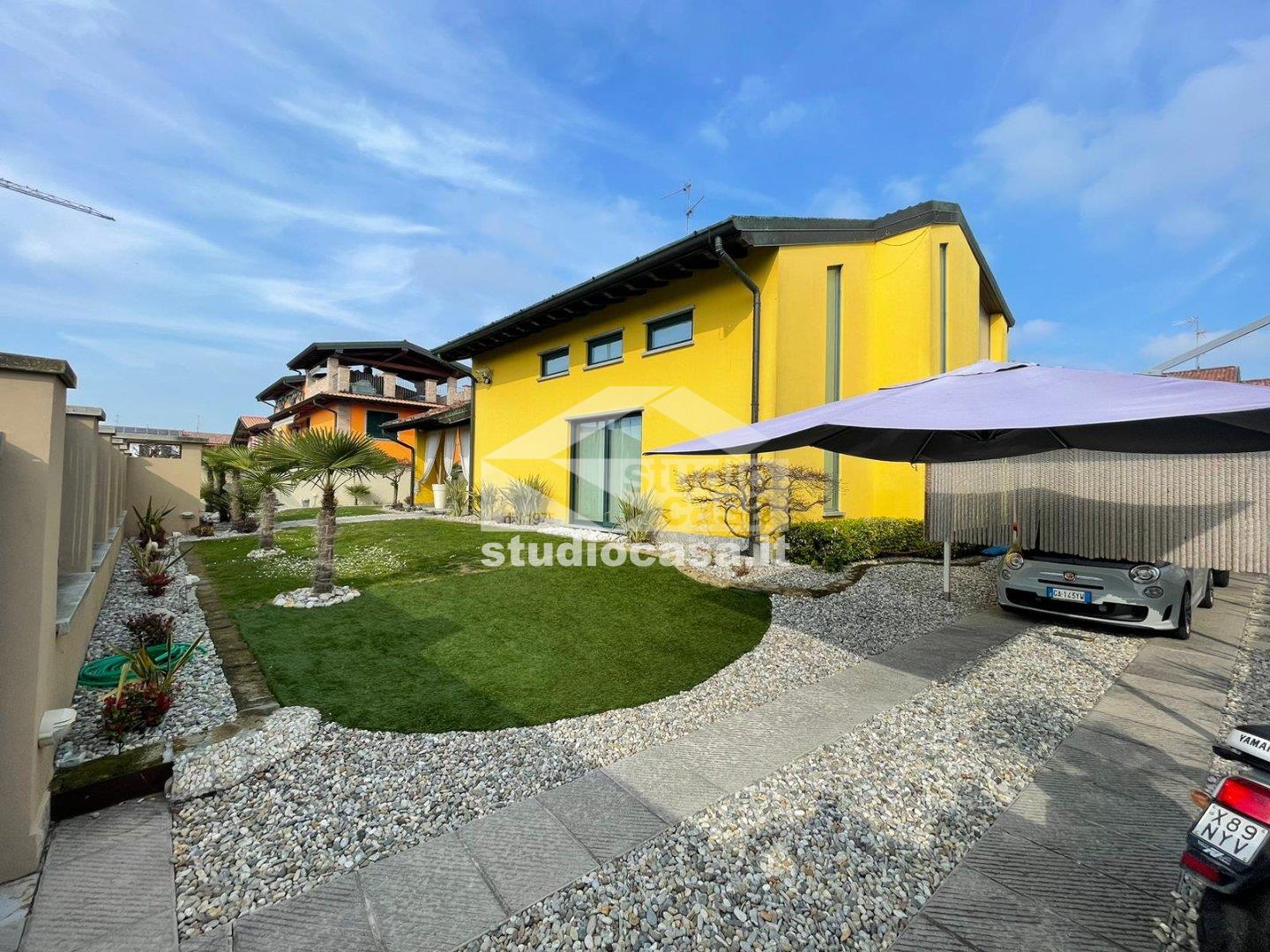 Villa Unifamiliare in vendita a Campagnola Cremasca