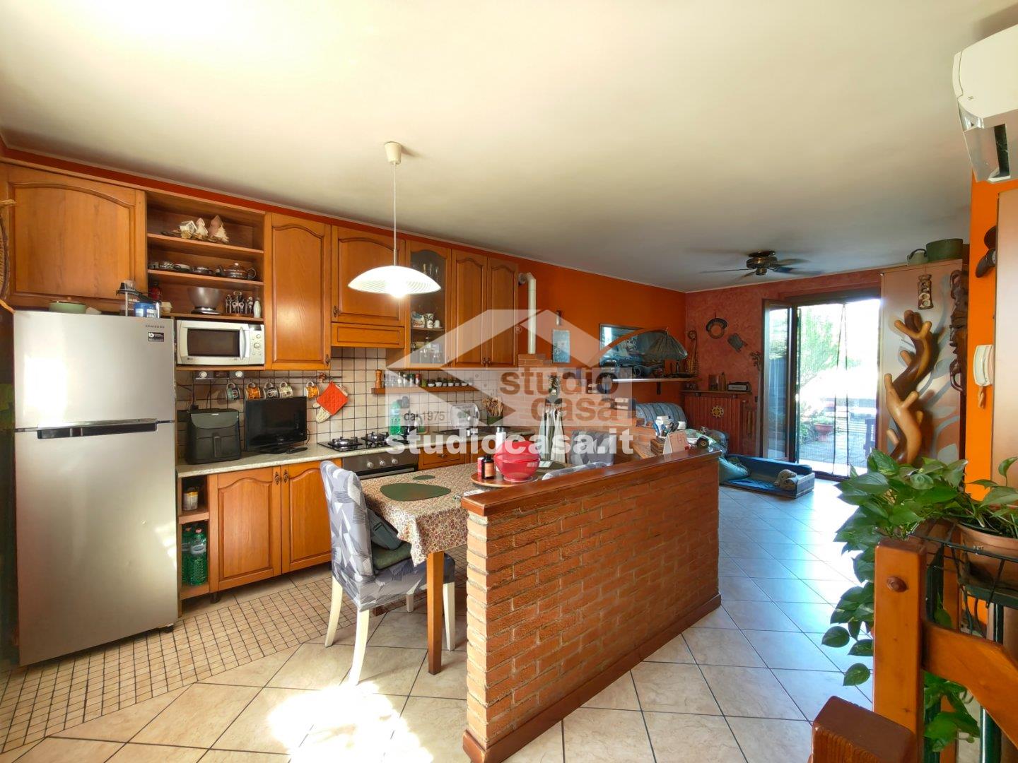 Appartamento in vendita a Casaletto Ceredano