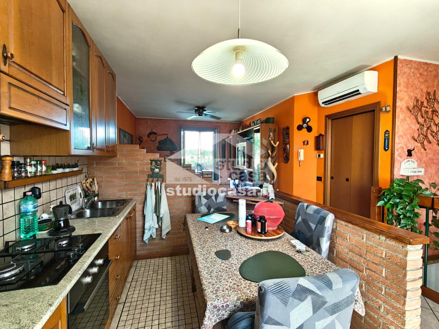 Appartamento in vendita a Casaletto Ceredano
