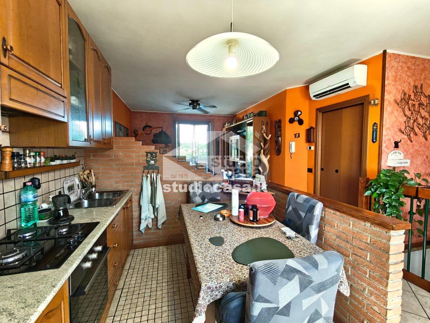 Appartamento in vendita a Casaletto Ceredano
