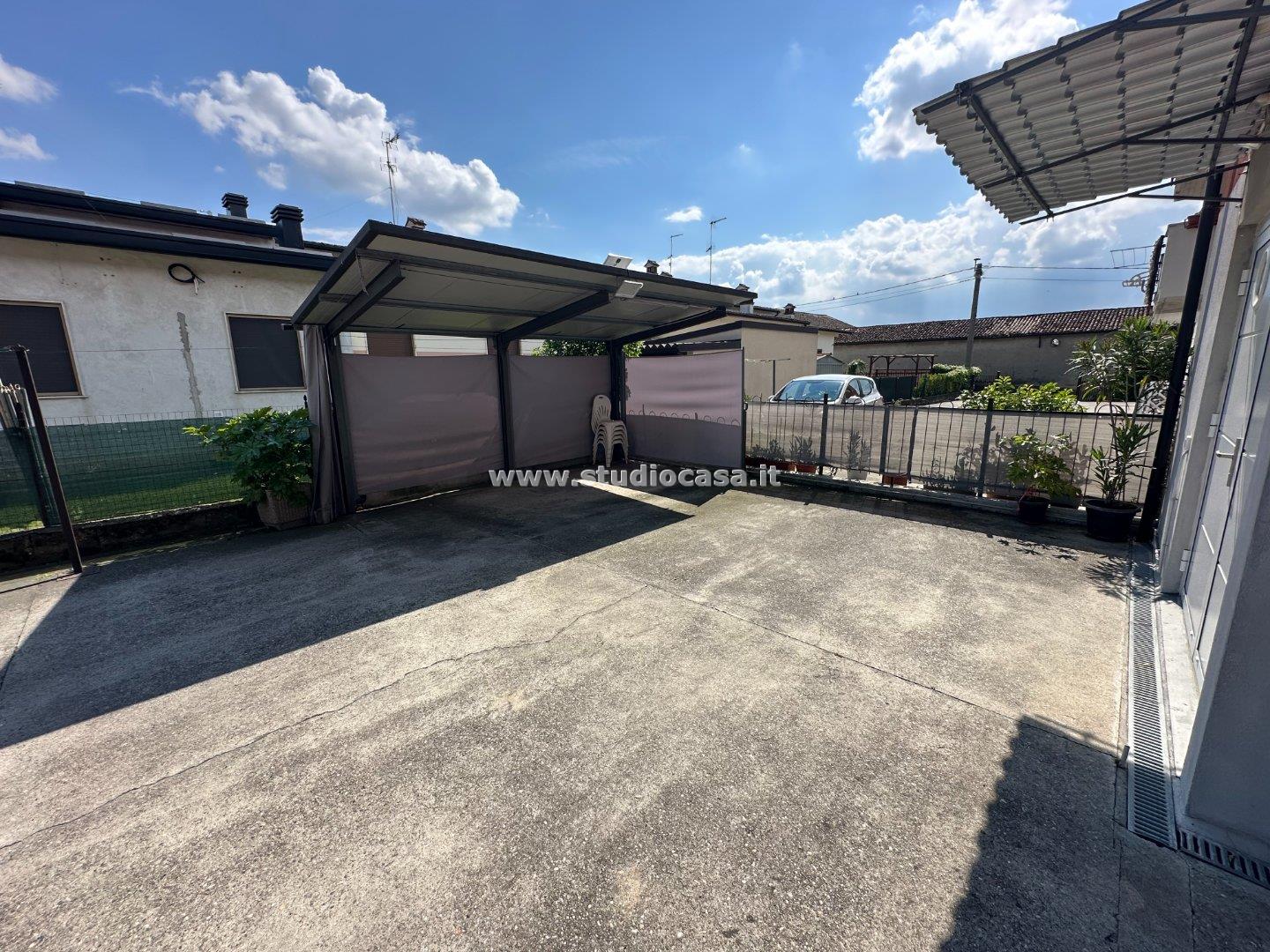 Appartamento in Villa in vendita a Ripalta Cremasca