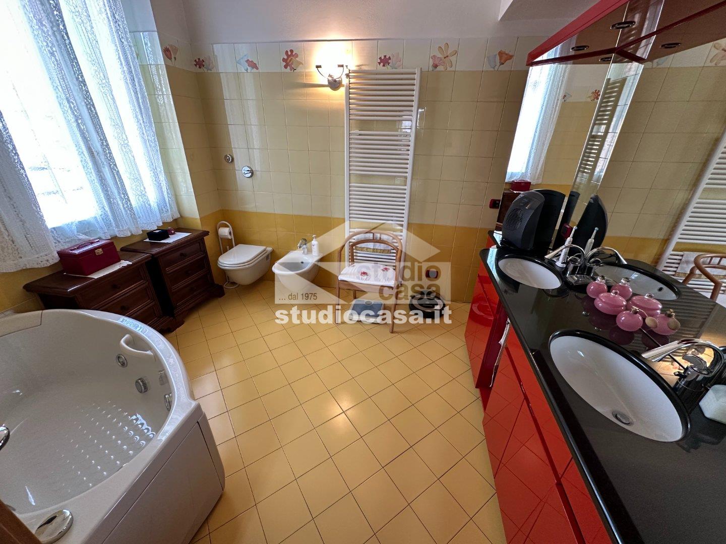 Villa Bifamiliare in vendita a Crema