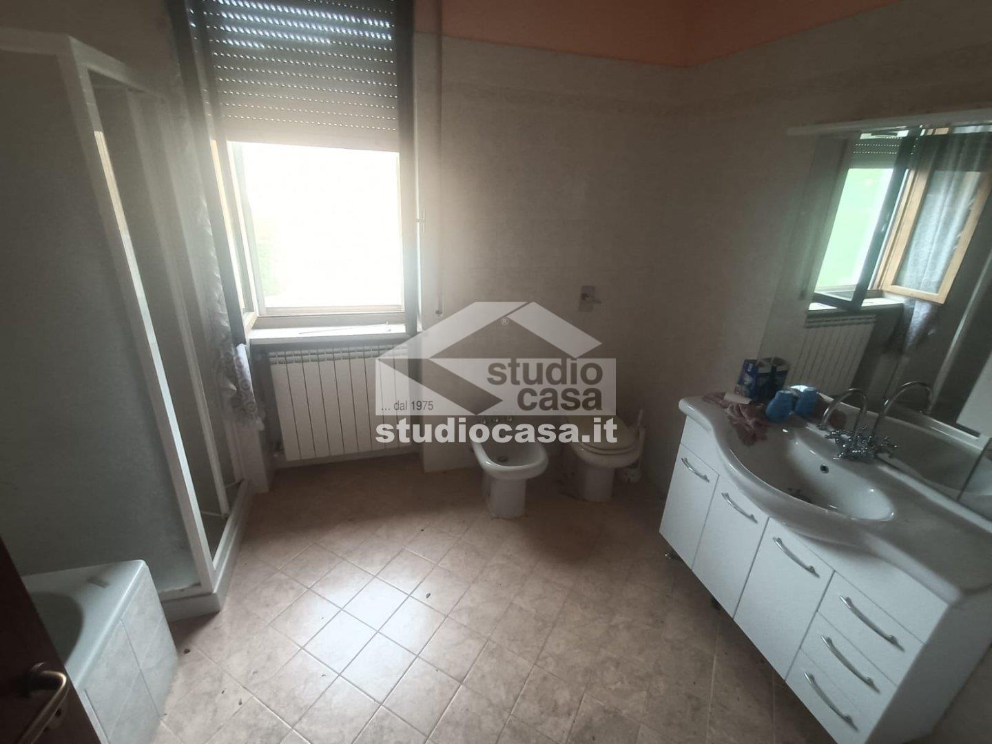 Villa Bifamiliare in vendita a Salvirola