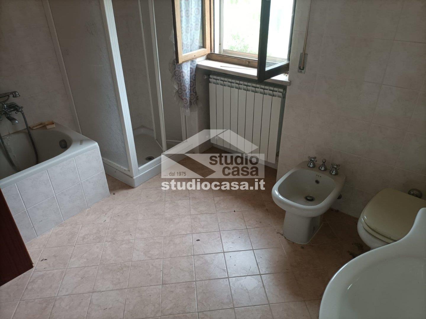 Villa Bifamiliare in vendita a Salvirola