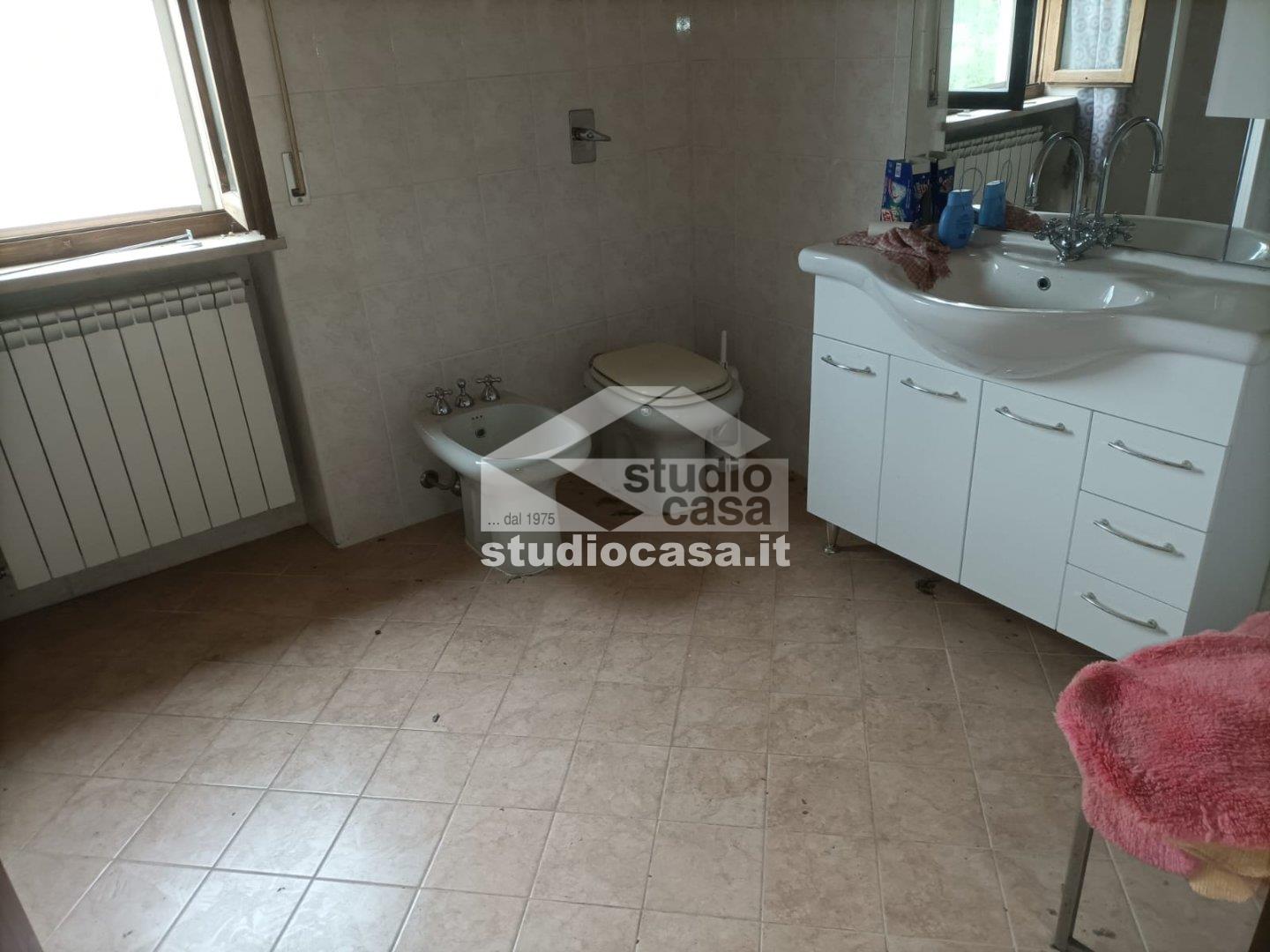 Villa Bifamiliare in vendita a Salvirola