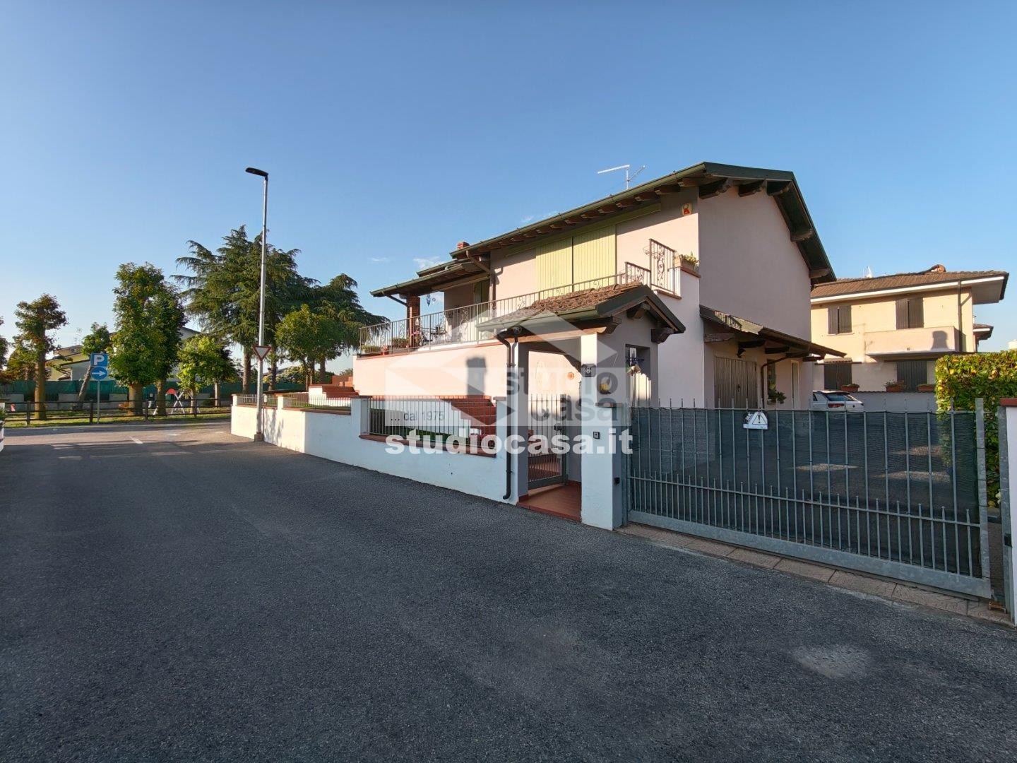 Villa Unifamiliare in vendita a Crema
