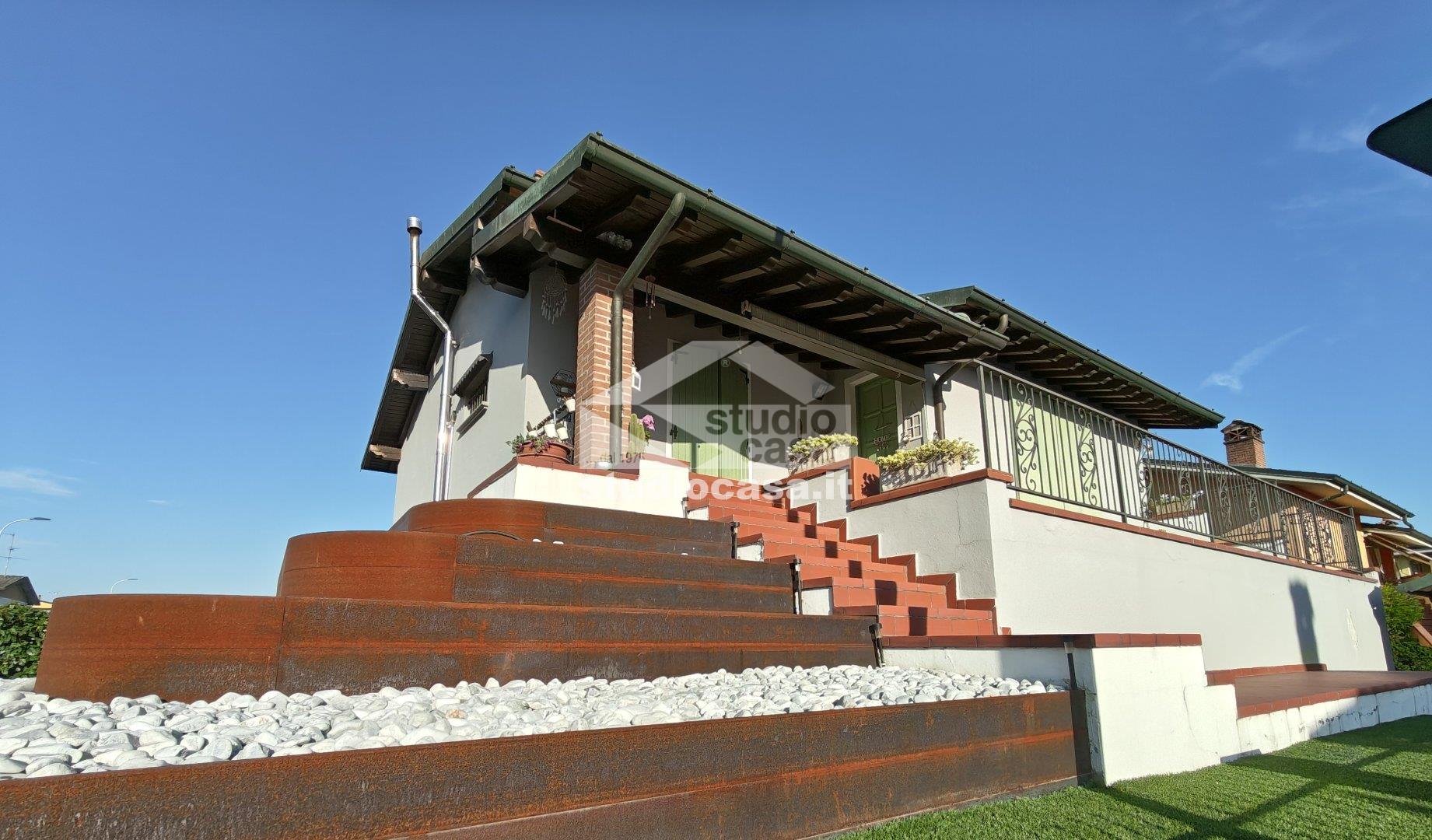 Villa Unifamiliare in vendita a Crema