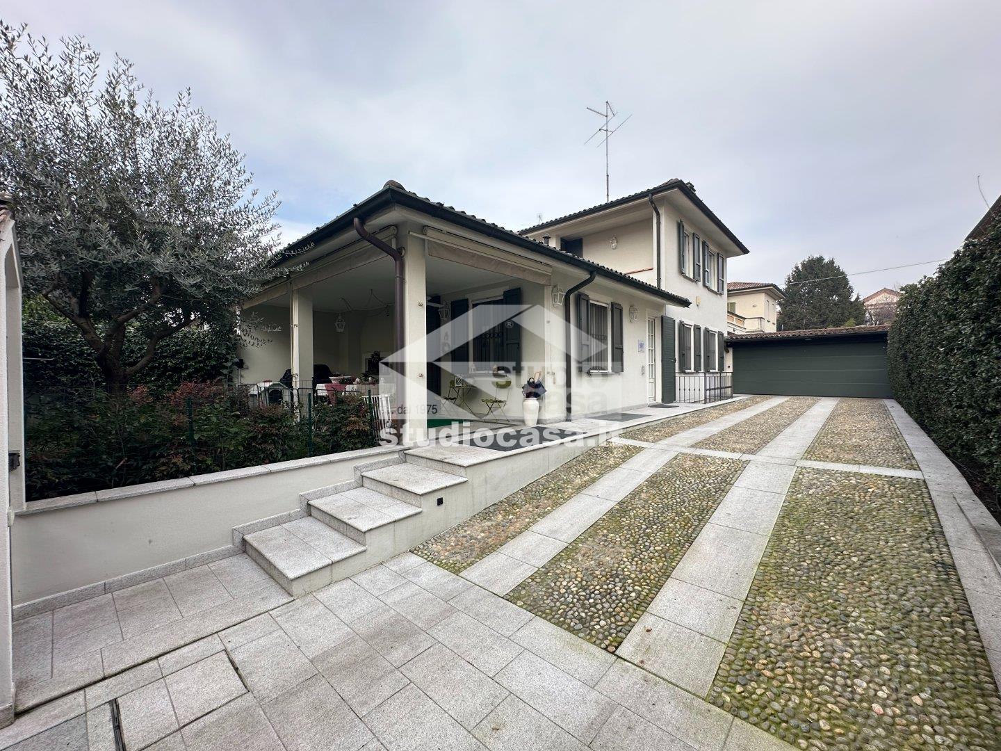 Villa Bifamiliare in vendita a Crema