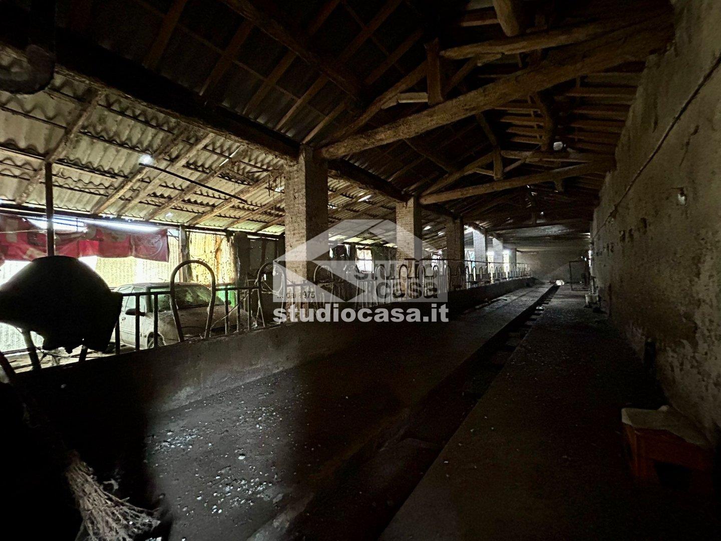 Cascina in vendita a Crema