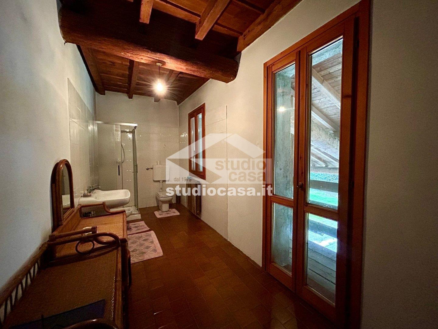 Cascina in vendita a Crema