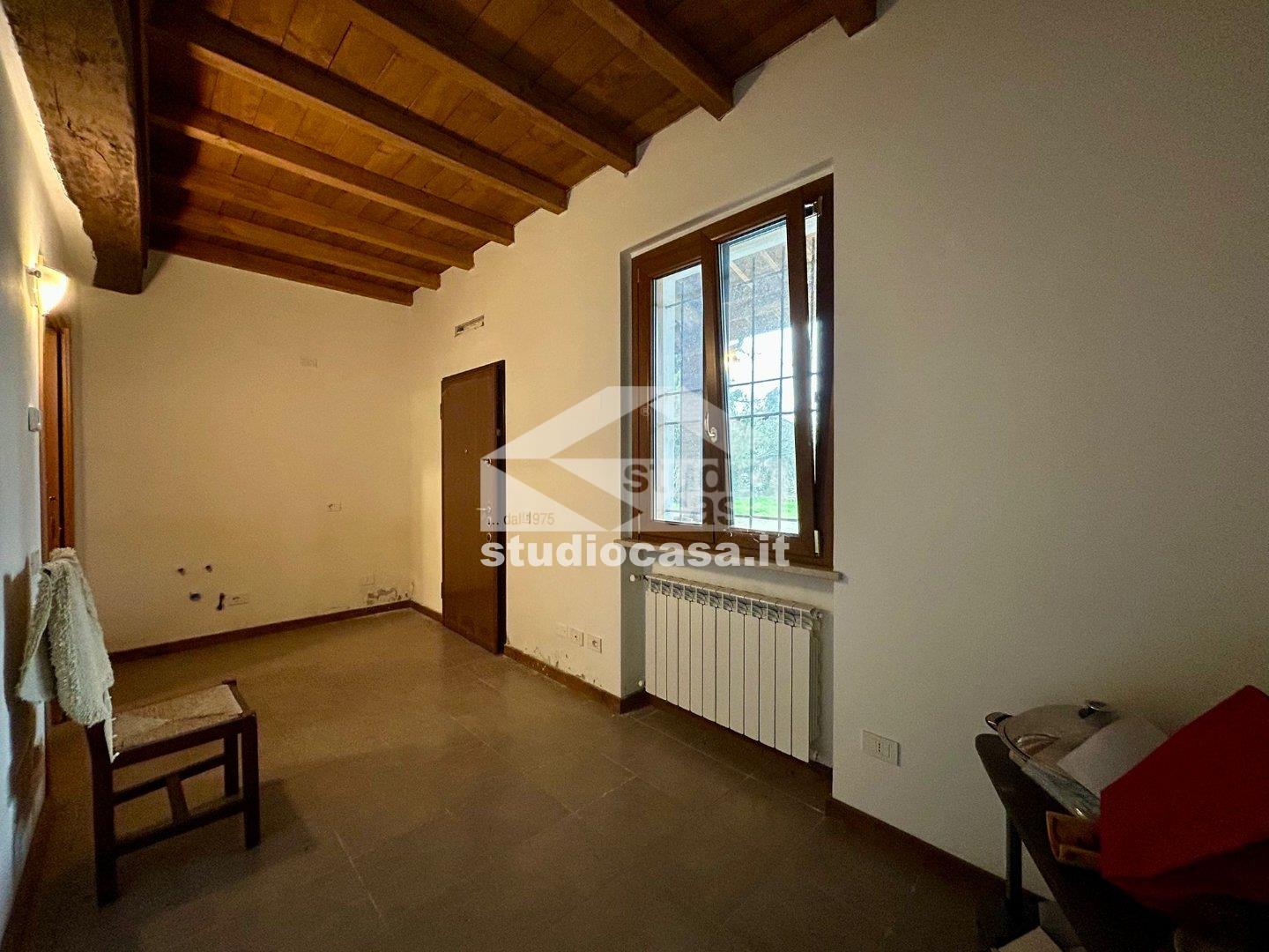 Cascina in vendita a Crema