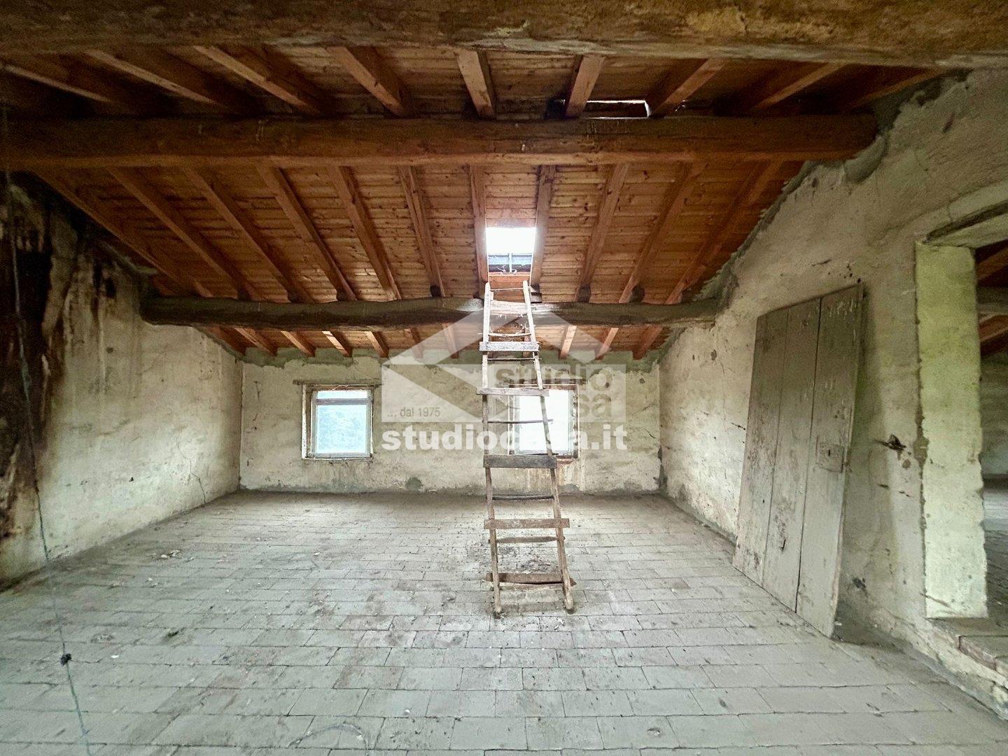 Cascina in vendita a Crema