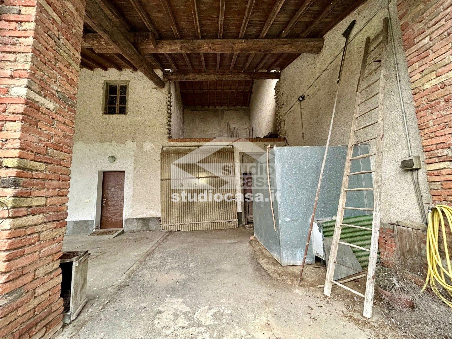 Cascina in vendita a Crema