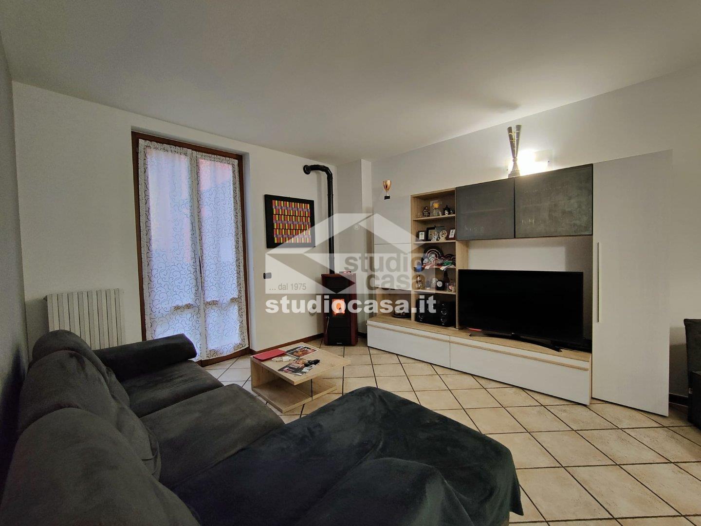 Villa Bifamiliare in vendita a Casaletto Ceredano