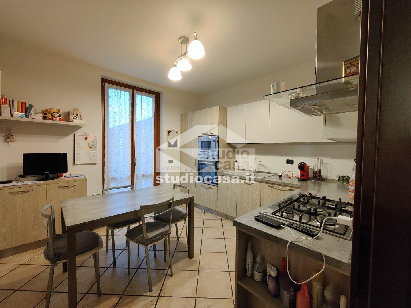 Villa Bifamiliare in vendita a Casaletto Ceredano