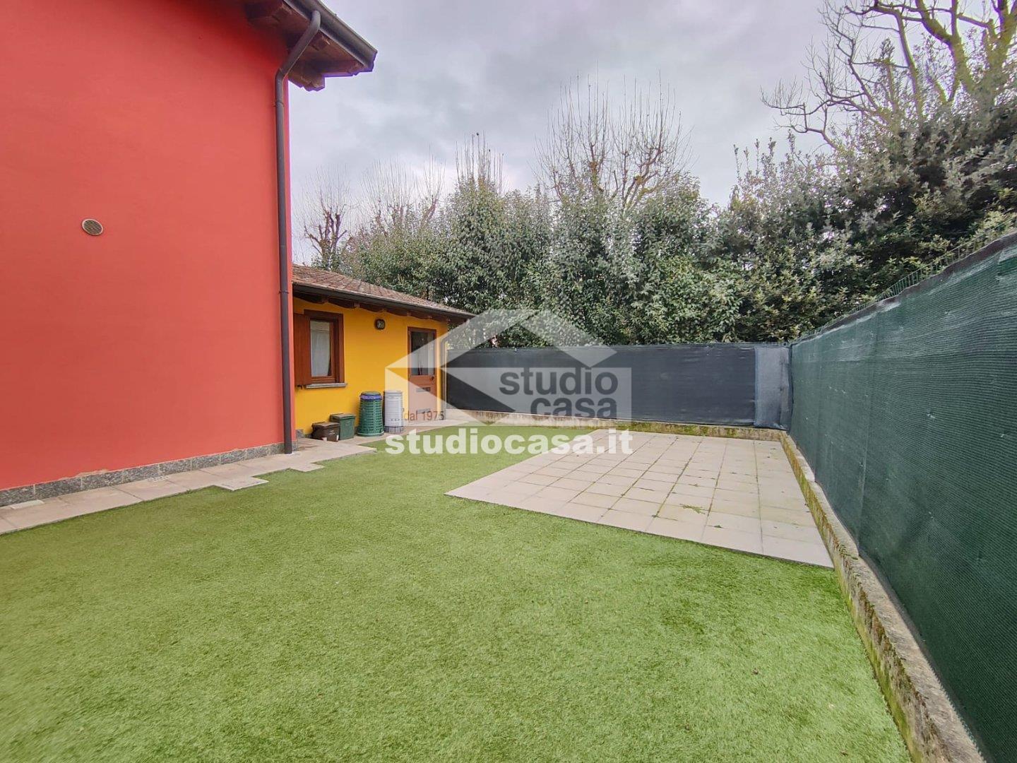 Villa Bifamiliare in vendita a Casaletto Ceredano