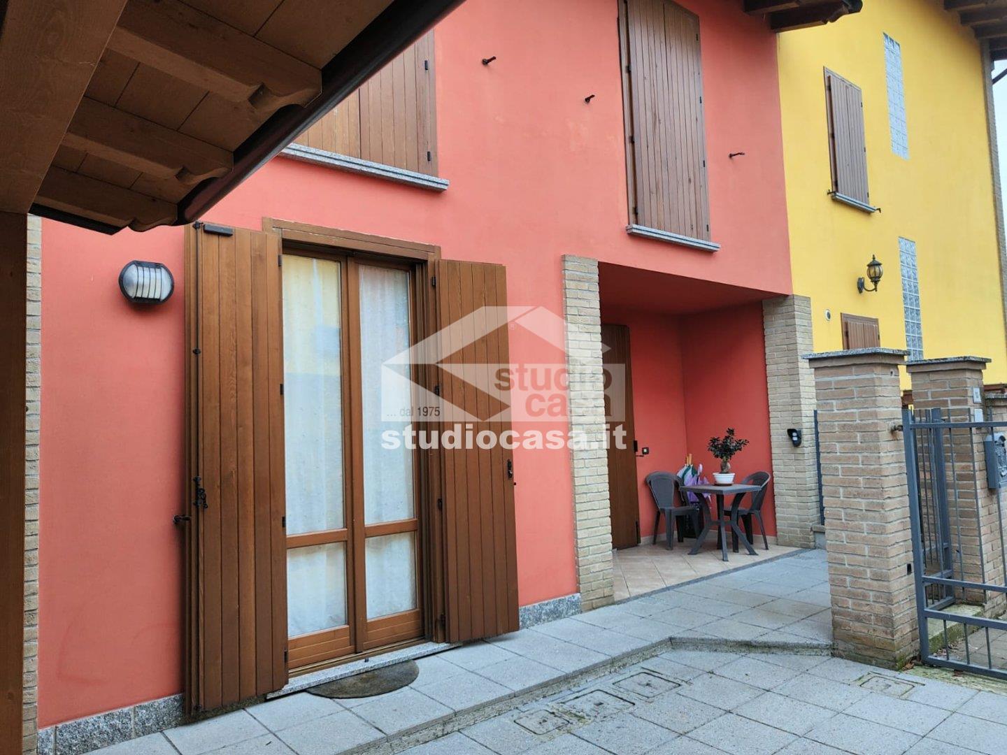 Villa Bifamiliare in vendita a Casaletto Ceredano