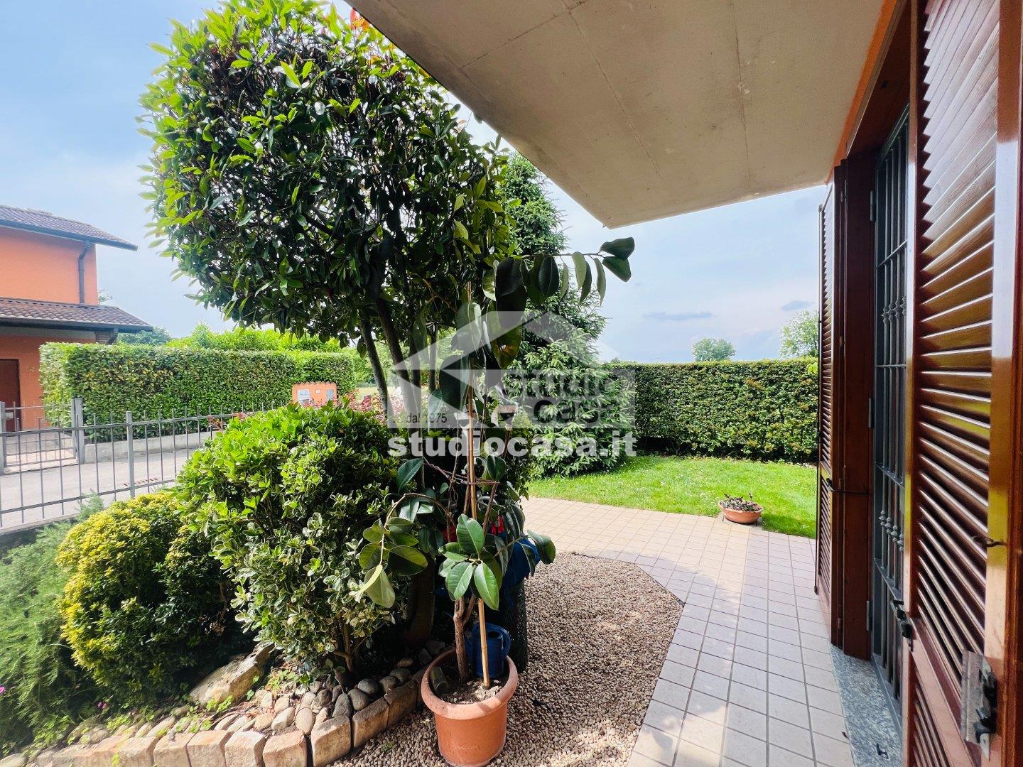 Villa Bifamiliare in vendita a Quintano