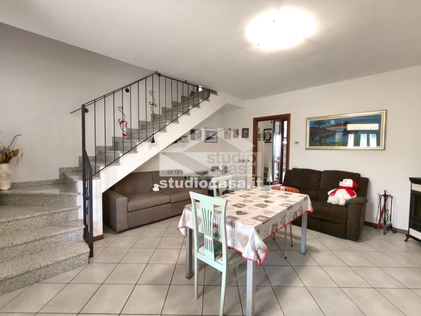 Villa Bifamiliare in vendita a Torlino Vimercati