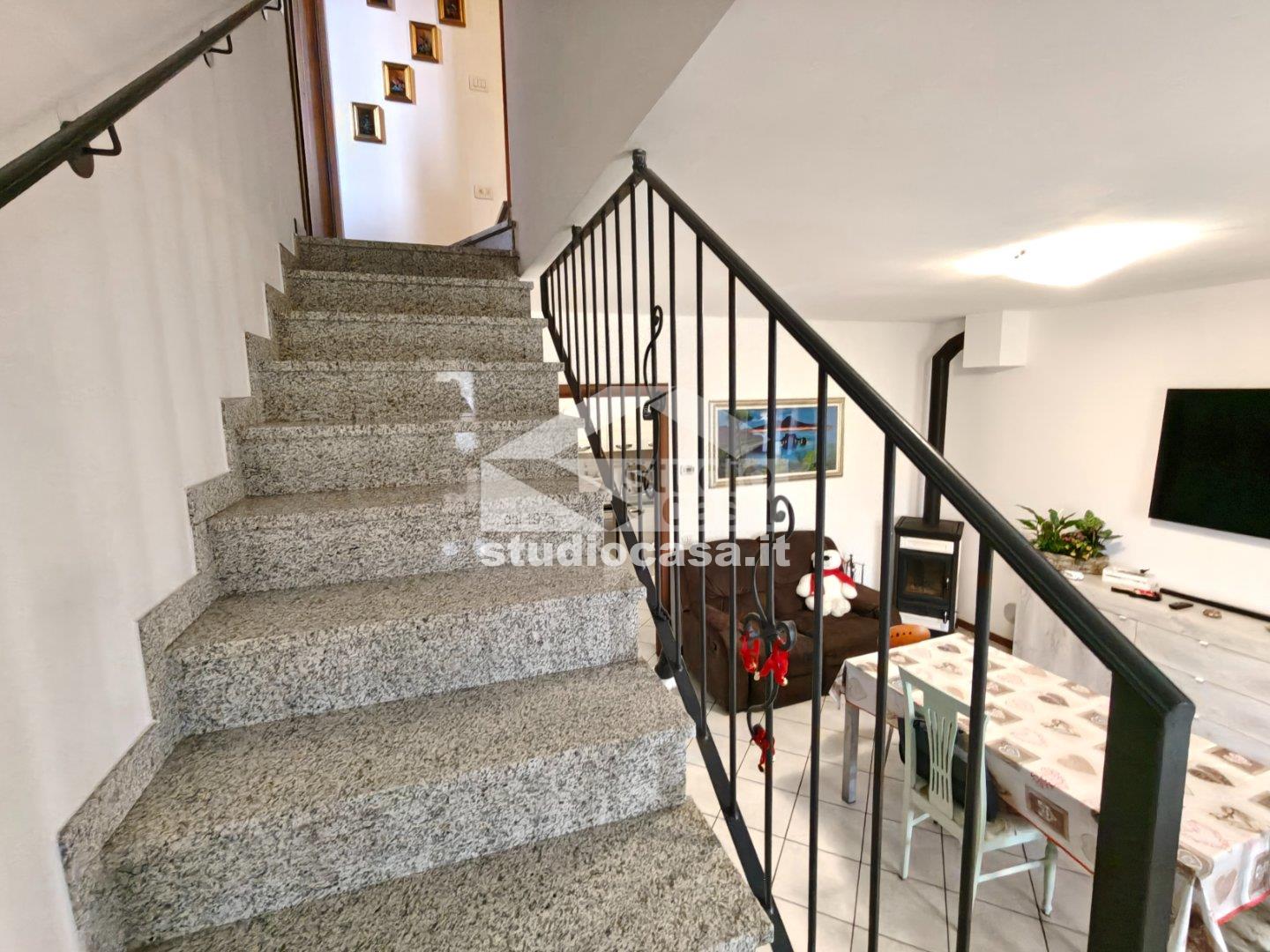 Villa Bifamiliare in vendita a Pandino
