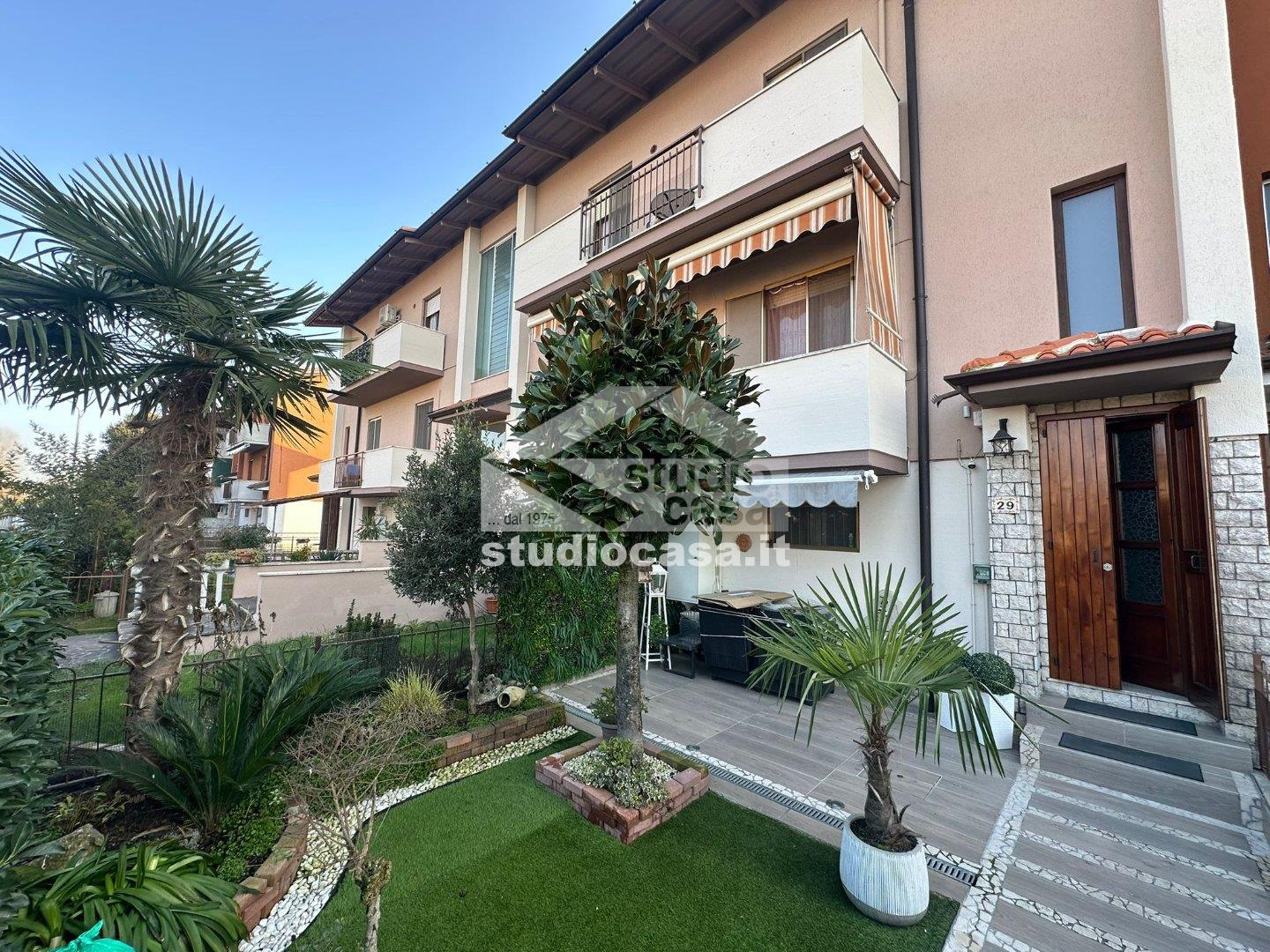 Appartamento in Villa in vendita a Ripalta Cremasca