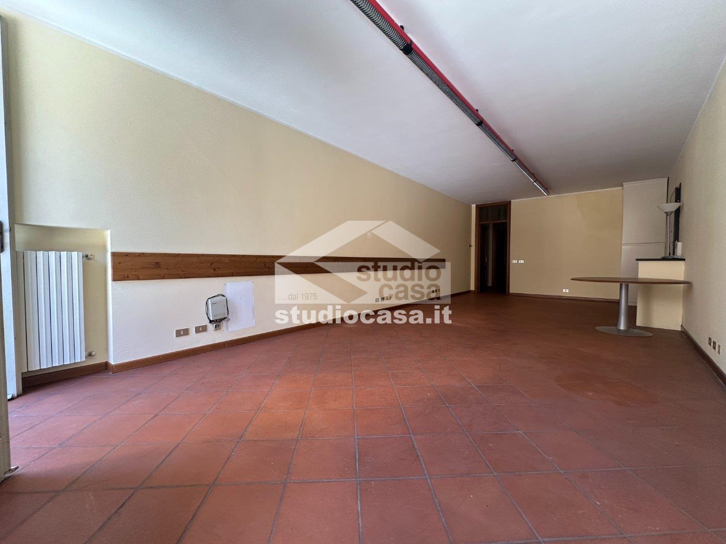 Ufficio in vendita a Crema