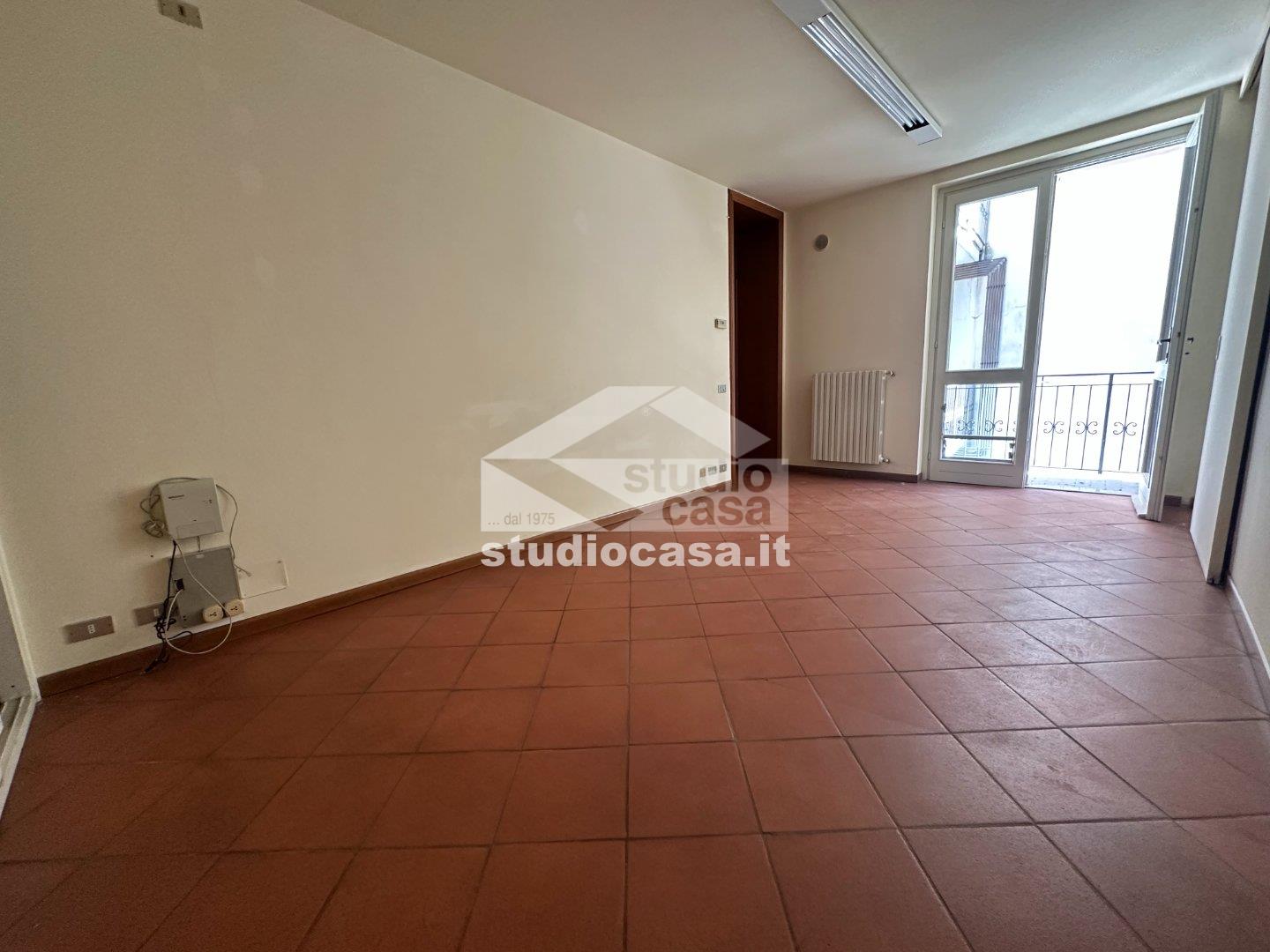 Ufficio in vendita a Crema