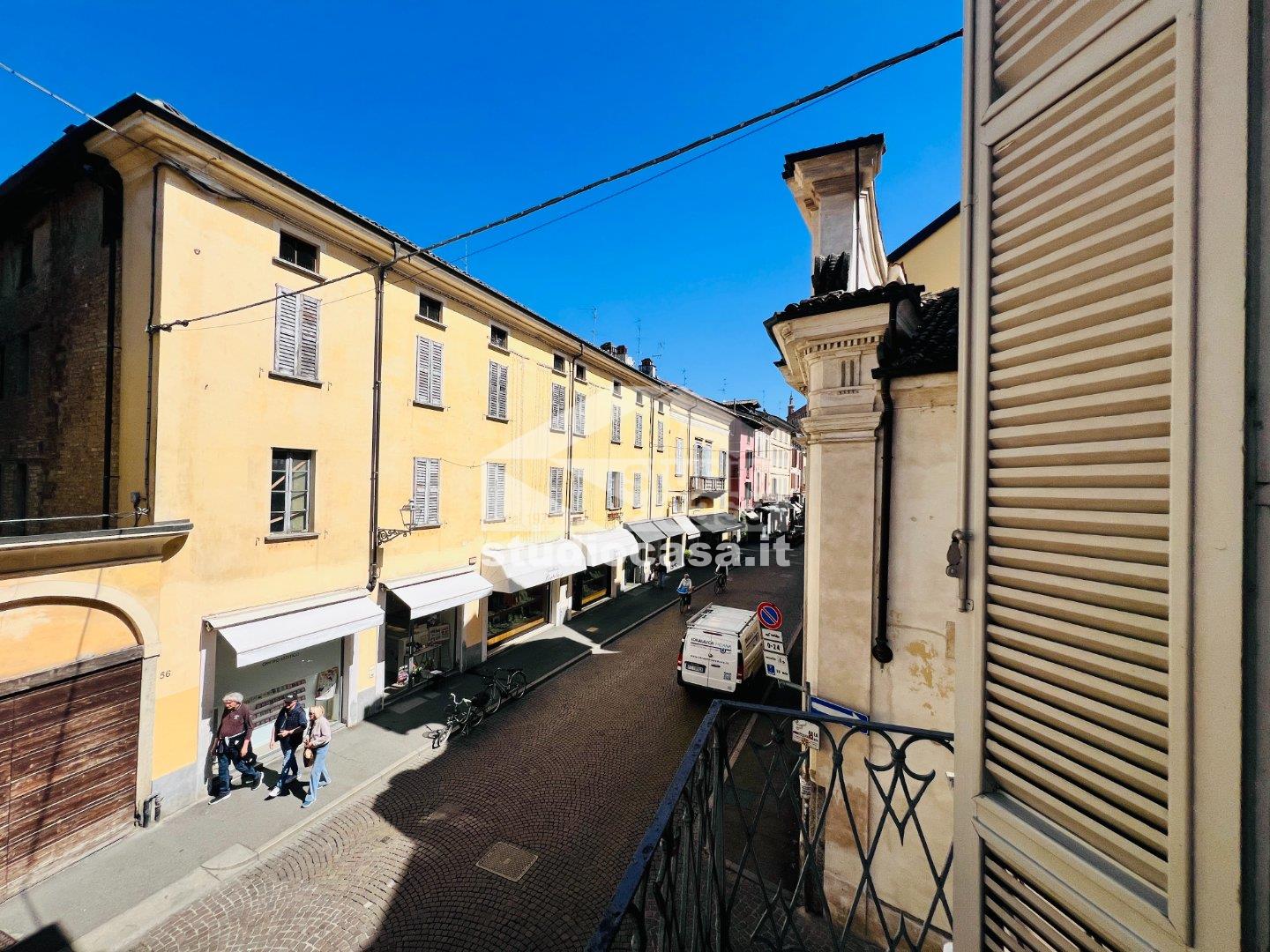 Negozio in vendita a Crema
