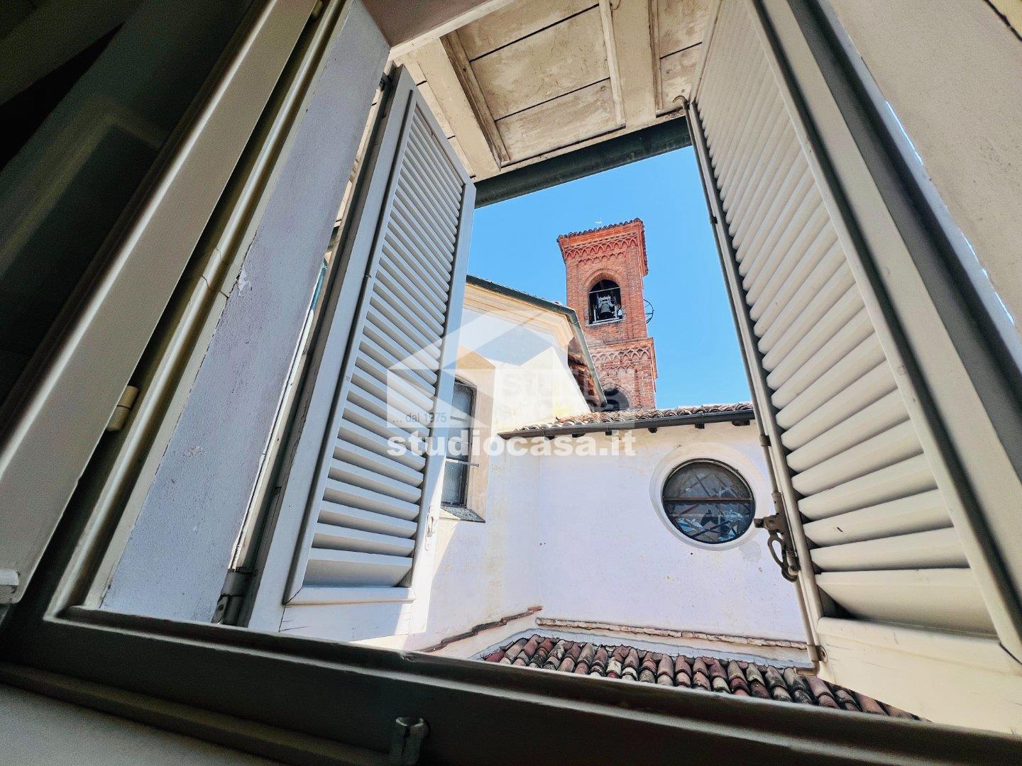 Negozio in vendita a Crema