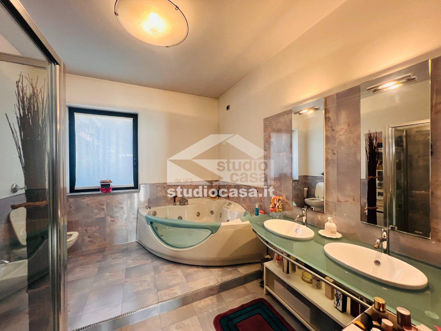 Villa Unifamiliare in vendita a Crema