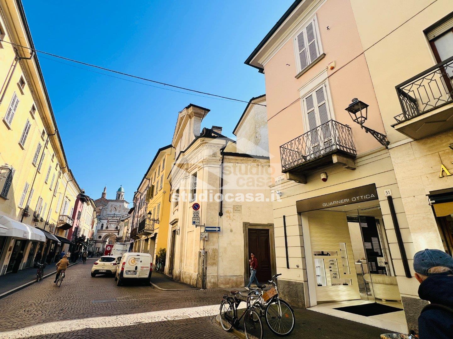 Negozio in vendita a Crema