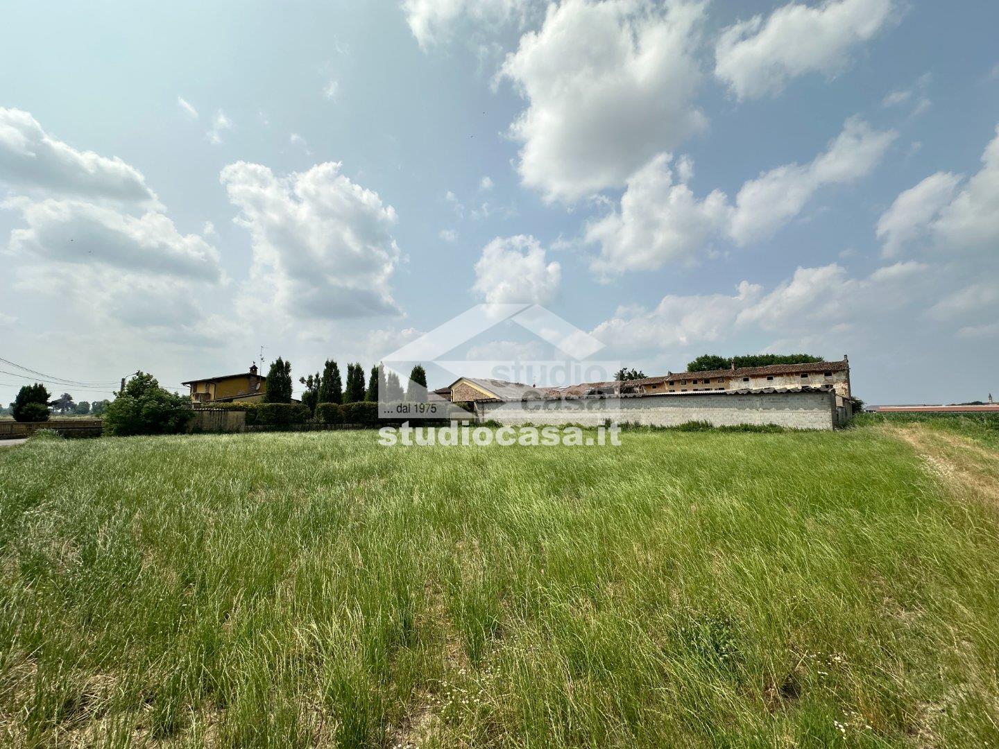 Cascina in vendita a Castelleone