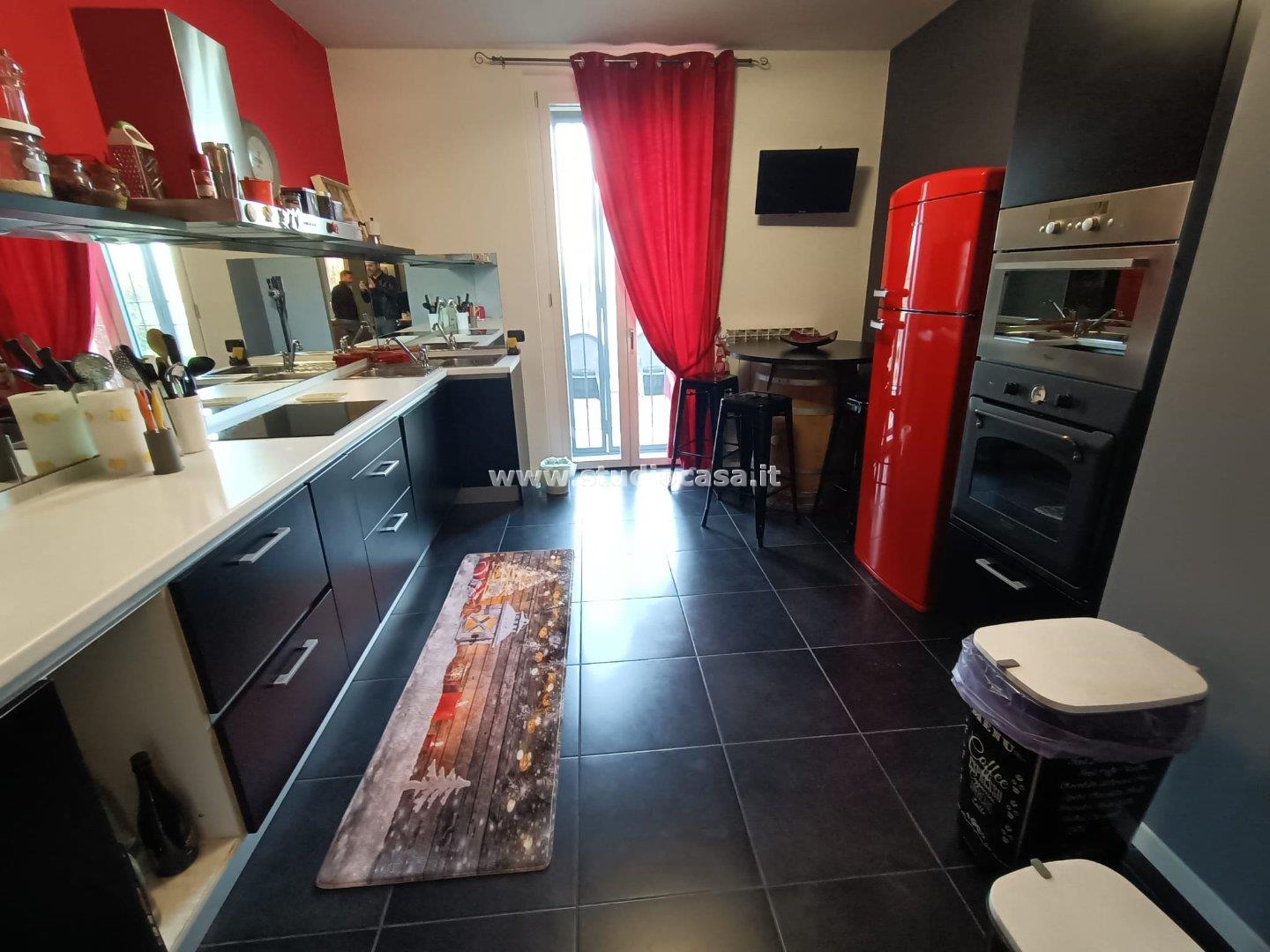 Villa Bifamiliare in vendita a Fiesco