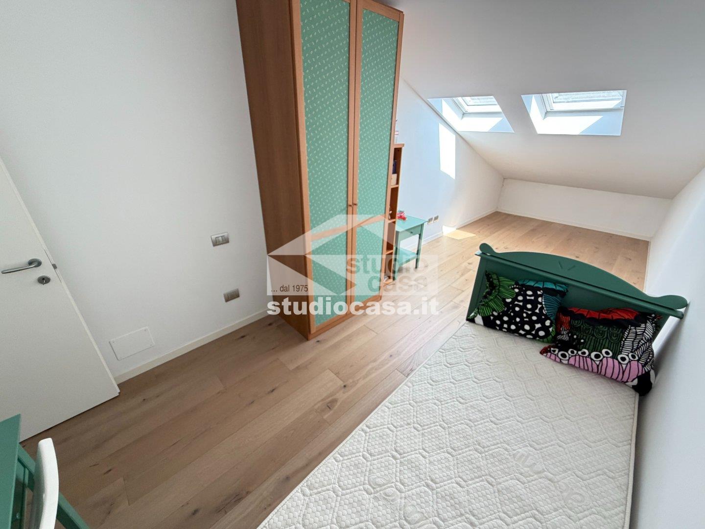 Casa Plurifamiliare in vendita a Crema