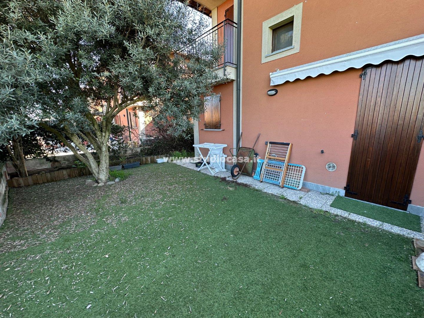 Villa Bifamiliare in vendita a Salvirola