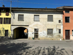 Casa Bifamiliare in vendita a Chieve