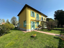 Villa Bifamiliare in vendita a Crema