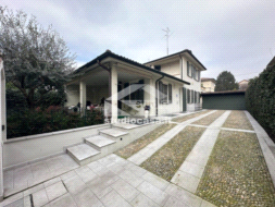 Villa Bifamiliare in vendita a Crema
