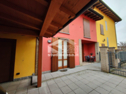 Villa Bifamiliare in vendita a Casaletto Ceredano