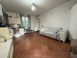 Casa Plurifamiliare in vendita a Crema