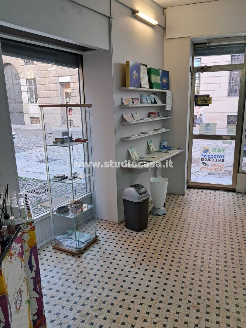 Negozio in affitto a Cremona
